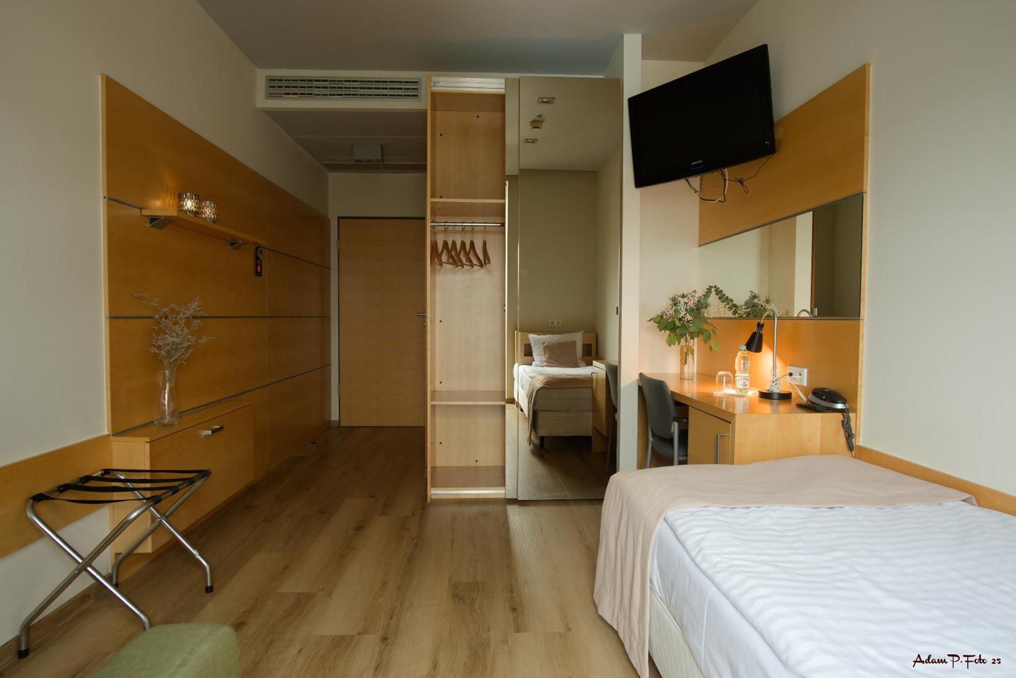Hotel Kolna Krakow Ngoại thất bức ảnh